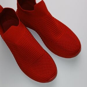 Rouge Helium Red Knit Slip-On Sneakers
